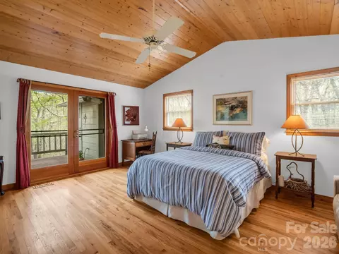 Bedroom - 780 Rixhaven Dr, Saluda, NC 28773 photo 2 of 6