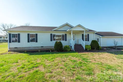 181 High Valley Estates Dr, Alexander, NC 28701
