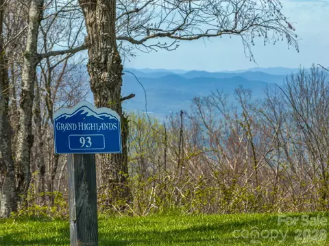 487 Grand Highland 93 Dr #93, Hendersonville, NC 28792