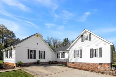 123 Chestnut Ridge Rd, Kings Mountain, NC 28086