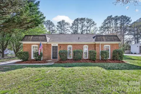6576 Stoney Ridge Rd, Matthews, NC 28104