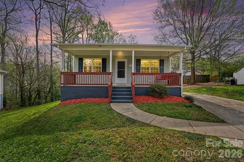 134 Thayer Ct, Mooresville, NC 28115