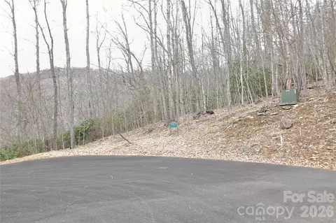 Chardonnay 1 Court #1, Newland, NC 28657