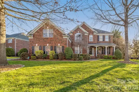 2905 Blackburn Dr, Waxhaw, NC 28173