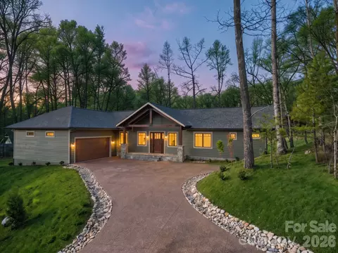 296 Austin Mountain Dr, Burnsville, NC 28714