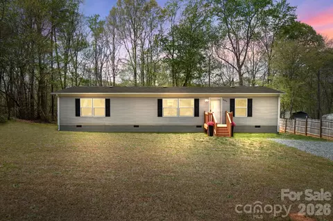 6094 Burnhurst Ln, Denver, NC 28037