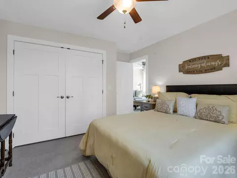 Bedroom - 52 Old Spring Dr, Candler, NC 28715 photo 4 of 6