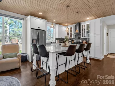 Kitchen - 52 Old Spring Dr, Candler, NC 28715 photo 2 of 5