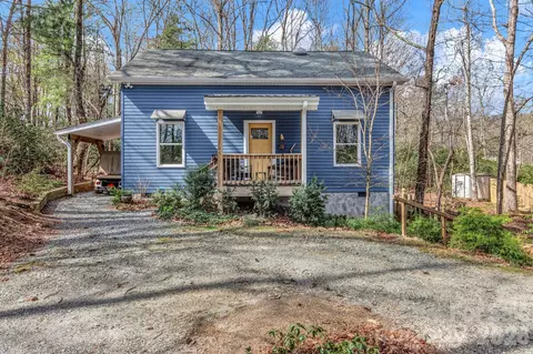 74 S Alta Vista Dr, Saluda, NC 28773