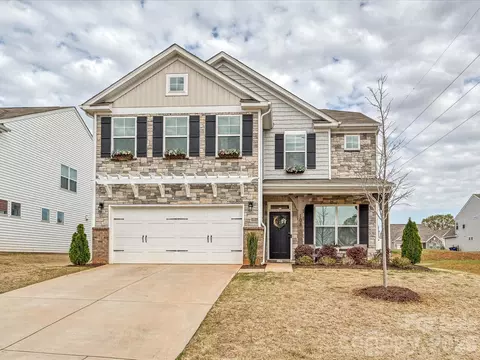 108 Old Field Rd, Statesville, NC 28677
