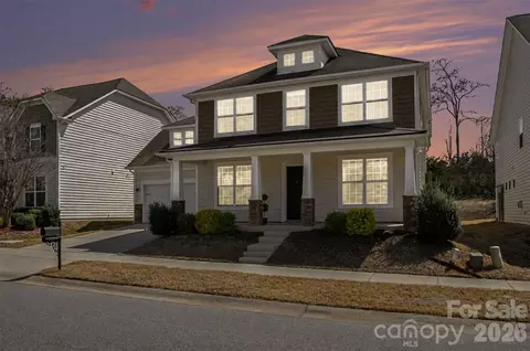 12828 Heath Grove Dr, Huntersville, NC 28078