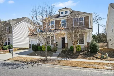 12828 Heath Grove Dr, Huntersville, NC 28078