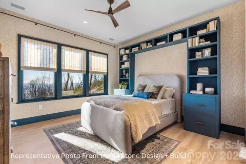 Bedroom - 488 Warbler Ln, Black Mountain, NC 28711 photo 2 of 2
