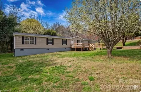 248 Mulberry Park 4block B Rd #4/BLOCK B, North Wilkesboro, NC 28659