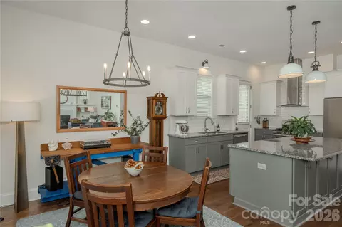 112 E Jordan St, Brevard, NC 28712 photo 11