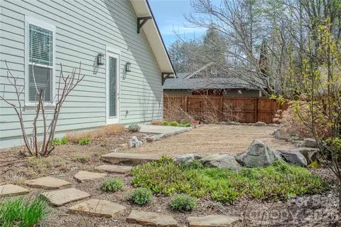 112 E Jordan St, Brevard, NC 28712 photo 24