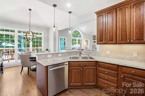 Kitchen - 7535 E Sedgebrook E Dr E, Stanley, NC 28164 photo 4 of 5