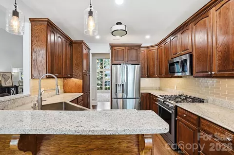 Kitchen - 7535 E Sedgebrook E Dr E, Stanley, NC 28164 photo 2 of 5