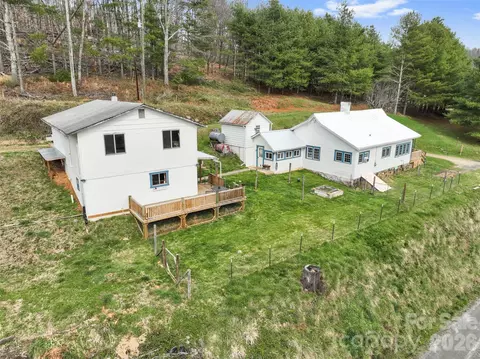 138 Robert Phillips Rd, Bakersville, NC 28705