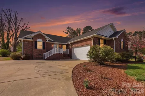 105 Stevens Rd, Salisbury, NC 28147