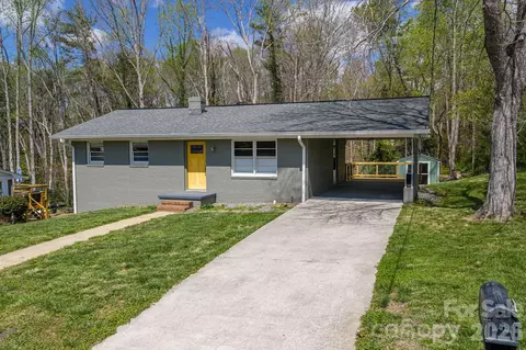 202 Clark St, Morganton, NC 28655