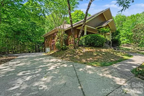 146 Harbor Watch N Dr N, Statesville, NC 28677