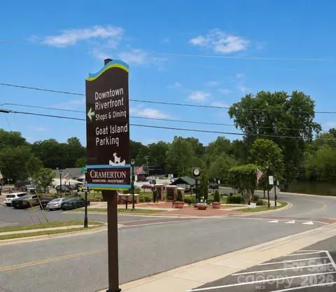 104 Meyers Ridge Rd, Cramerton, NC 28032