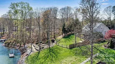 4586 Lynwood Rd, Sherrills Ford, NC 28673