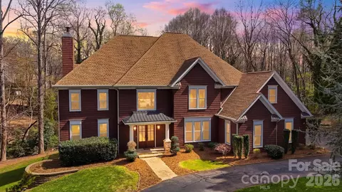 3916 2nd Street Nw Dr NW, Hickory, NC 28601