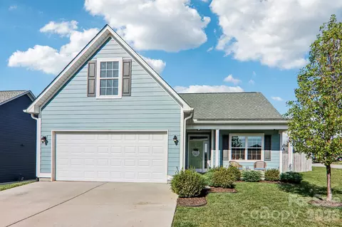 3 Montaugue St, Arden, NC 28704