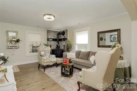 Living - 4100 S Fork St, Hickory, NC 28602 photo 1 of 2