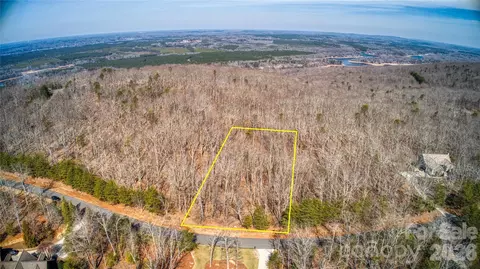 863 Sierra Trace Rd, Denton, NC 27239