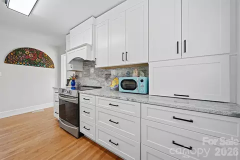 Kitchen - 203 8th Ne St NE, Conover, NC 28613 photo 7 of 7