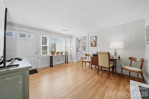Living - 203 8th Ne St NE, Conover, NC 28613 photo 7 of 7