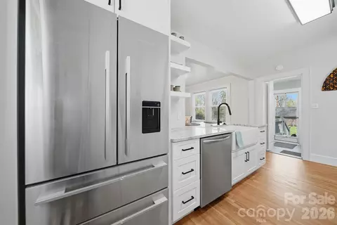 Kitchen - 203 8th Ne St NE, Conover, NC 28613 photo 6 of 7