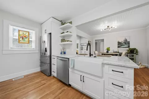 Kitchen - 203 8th Ne St NE, Conover, NC 28613 photo 5 of 7