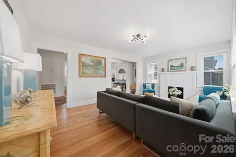 Living - 203 8th Ne St NE, Conover, NC 28613 photo 3 of 7
