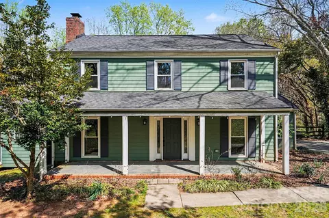 630 Silversmith Dr, Charlotte, NC 28270