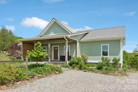 68 Simply Grateful Dr, Hendersonville, NC 28792