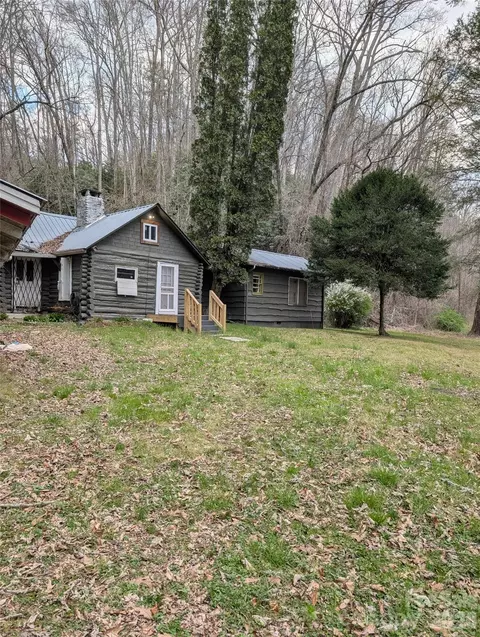 6712 Globe Rd, Lenoir, NC 28645