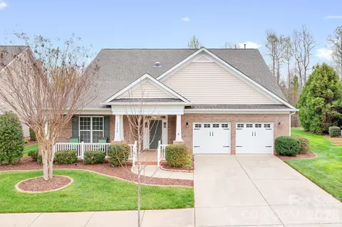 12728 Meetinghouse Dr, Cornelius, NC 28031