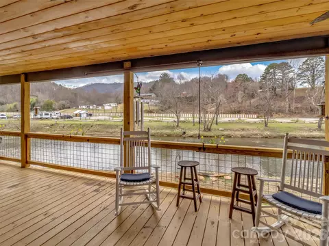 Exterior - 522 N River Rd, Sylva, NC 28779 photo 1 of 13