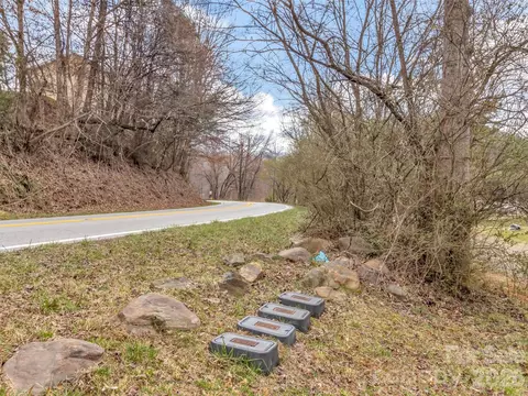 Exterior - 522 N River Rd, Sylva, NC 28779 photo 12 of 13