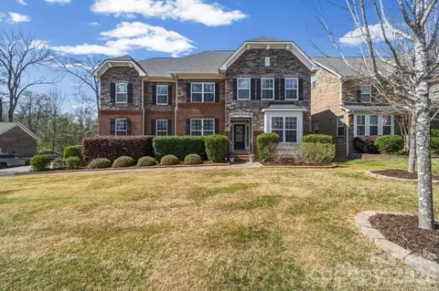 4720 Pearmain Dr, Waxhaw, NC 28173
