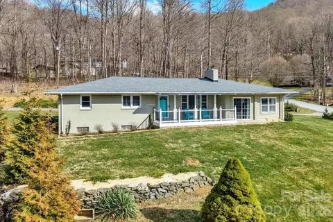 11974 Us Highway 421 N Hwy N, Zionville, NC 28698