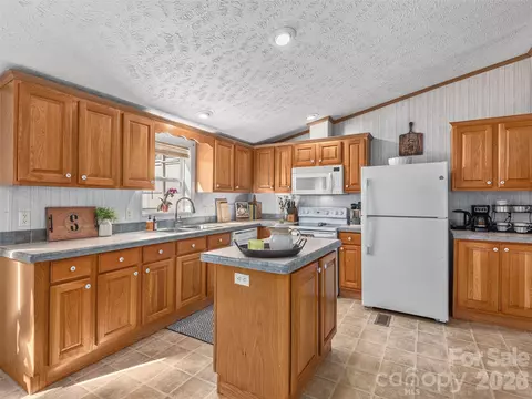 114 Gateway Cv, Canton, NC 28716 photo 10