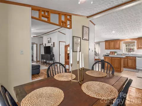 114 Gateway Cv, Canton, NC 28716 photo 6