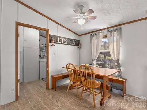 114 Gateway Cv, Canton, NC 28716 photo 8