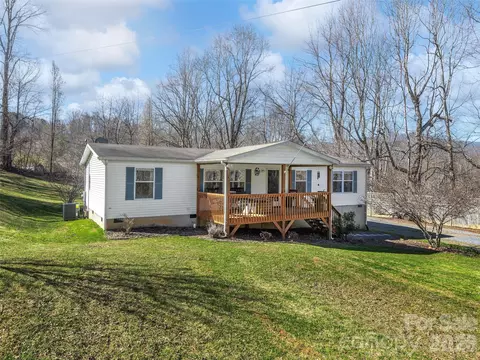 114 Gateway Cv, Canton, NC 28716