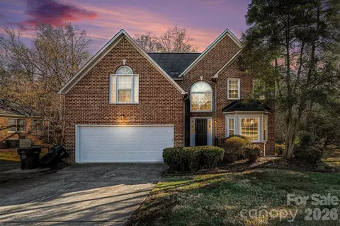 1112 Thoroughbred Nw Pl NW, Concord, NC 28027